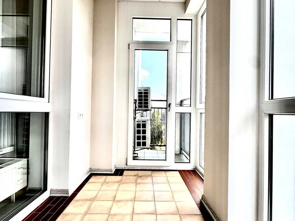 Квартира. Лейпцизька вулиця, Київ