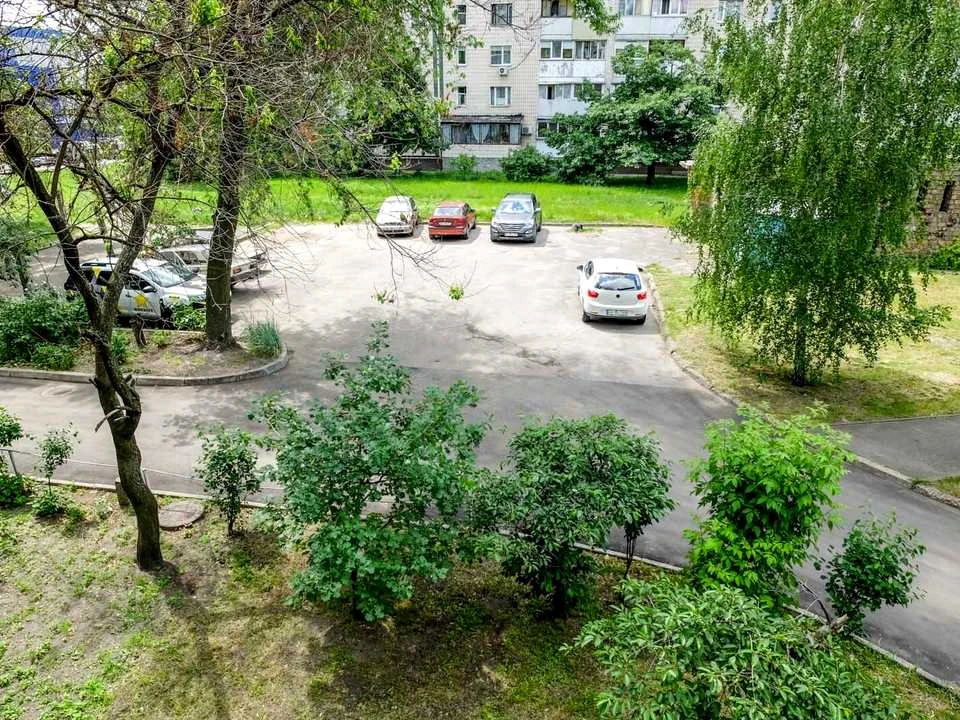 Квартира. Київ, Ірини Бекешкіної вул.