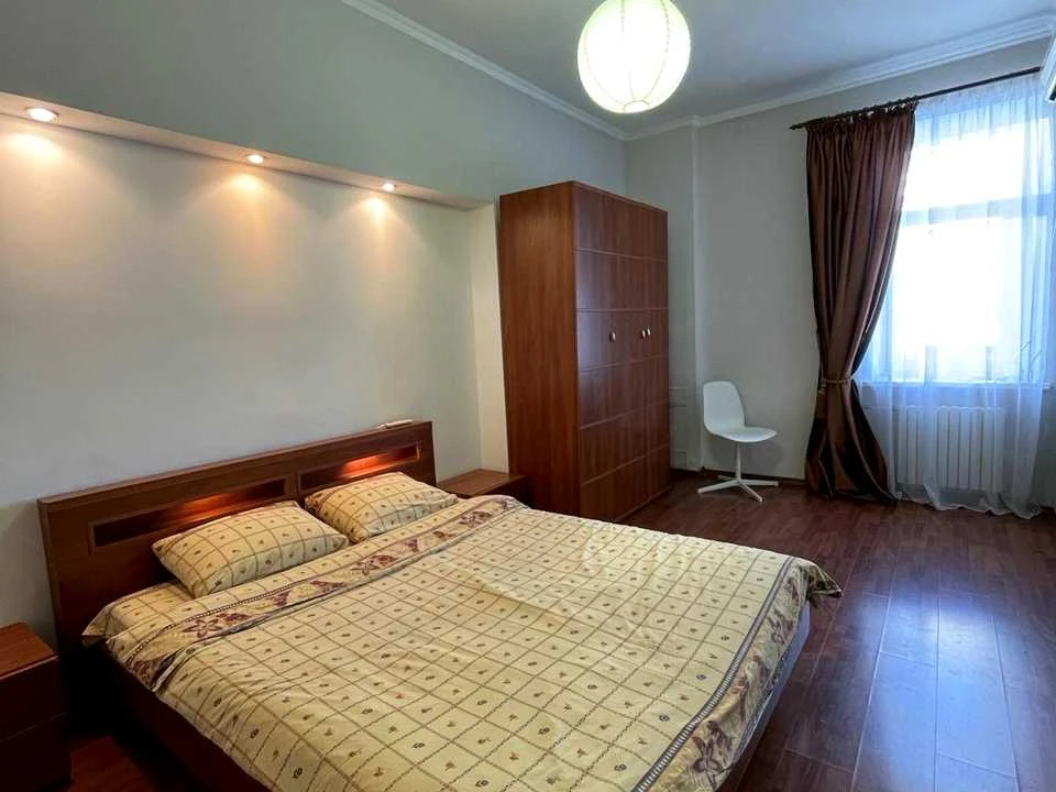Apartment. Ivan Mazepa Street, Kyiv