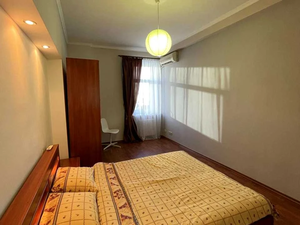 Apartment. Ivan Mazepa Street, Kyiv