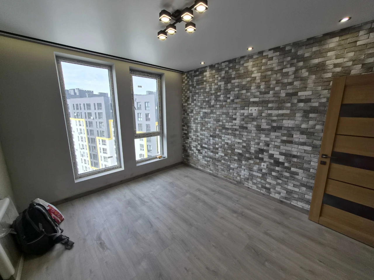 Sale of a 1-bedroom apartment in the Schengen residential complex