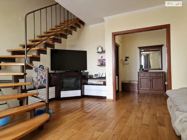 Sale of Apartment in Washington Street