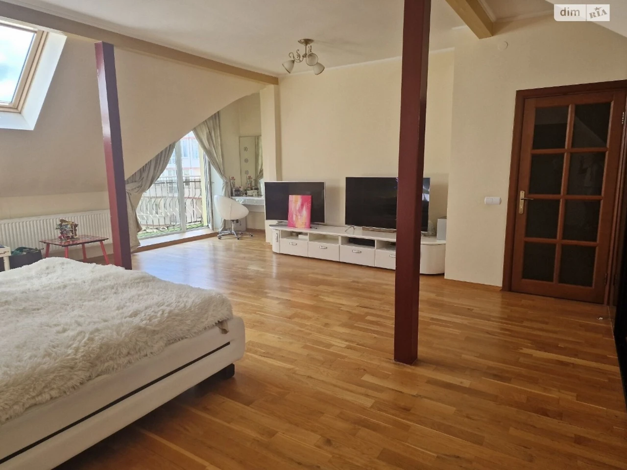 Sale of Apartment in Washington Street