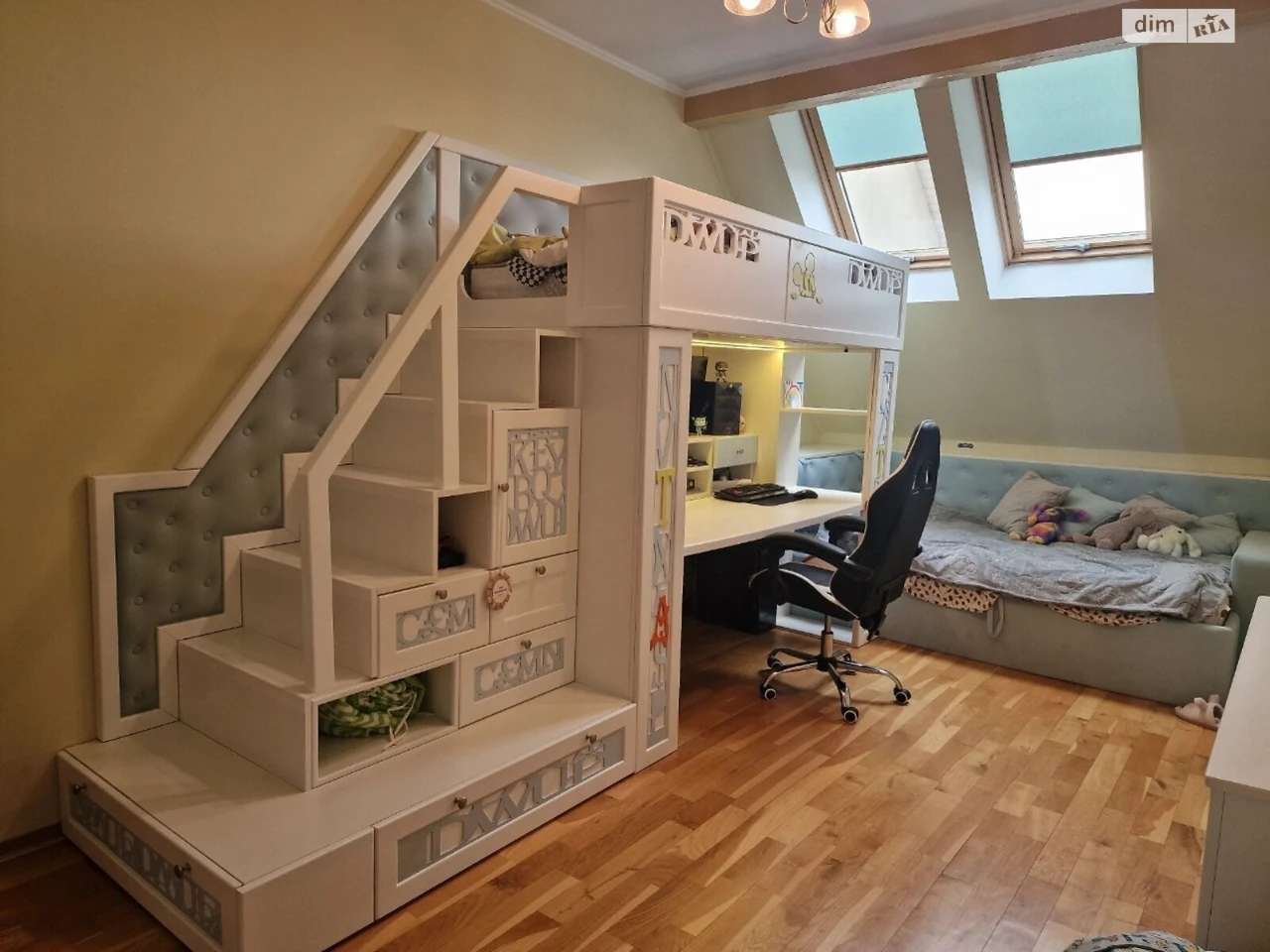 Sale of Apartment in Washington Street