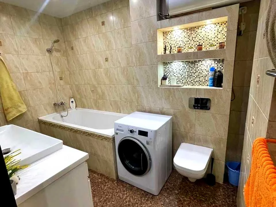 Apartment. Dragomannova st., Kyiv