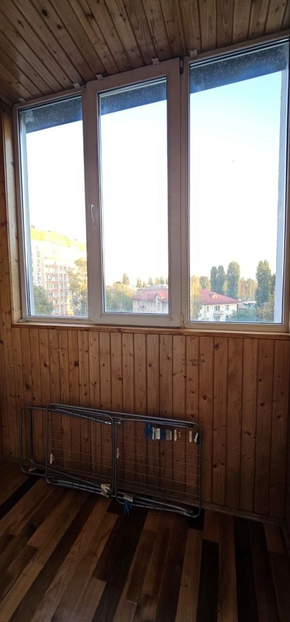Продаж 2-кімнатної квартири, вулиця Хмельницька, 10, метро Саято