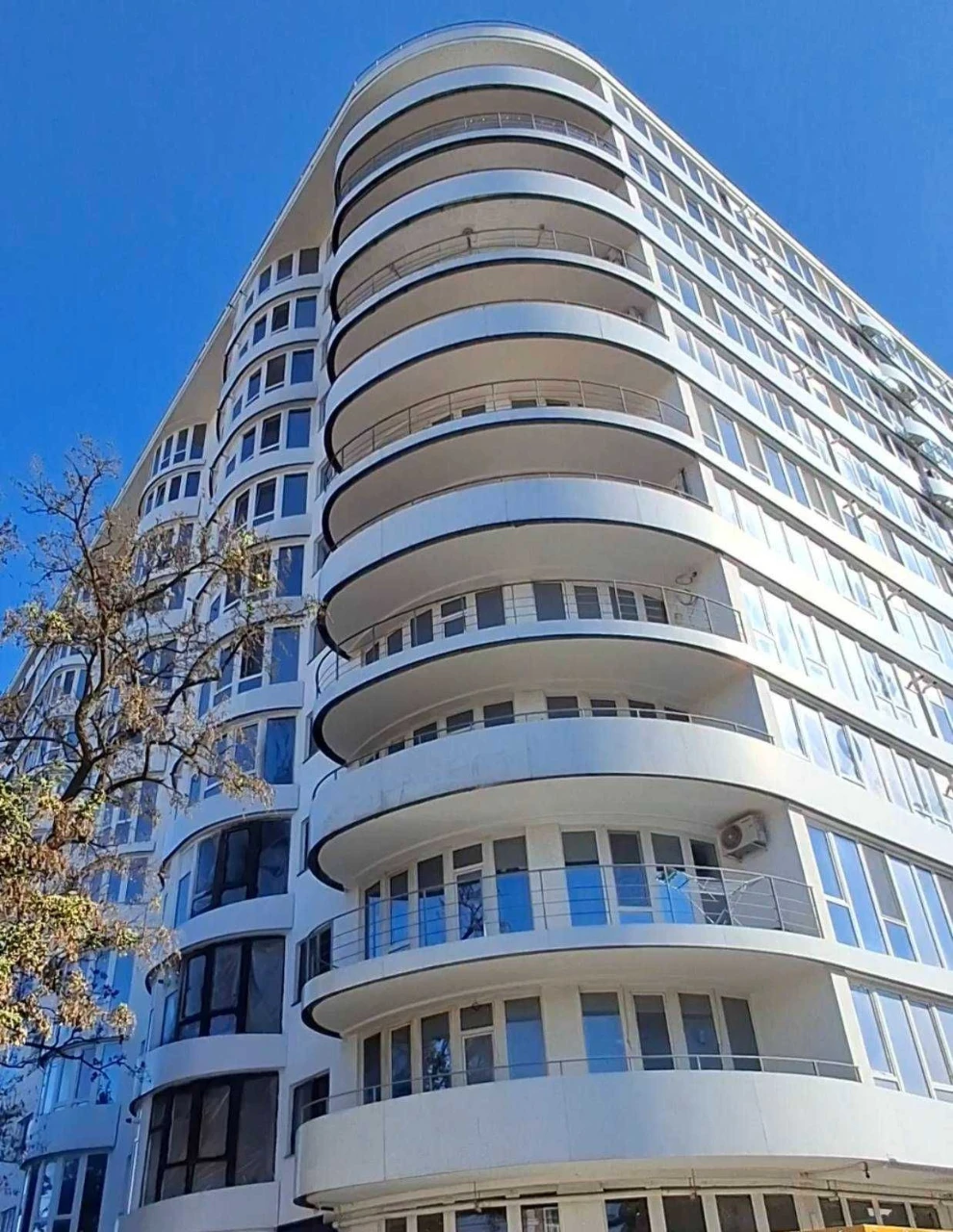 2-комнатная квартира в ЖК «Море» — терраса и панорамный вид