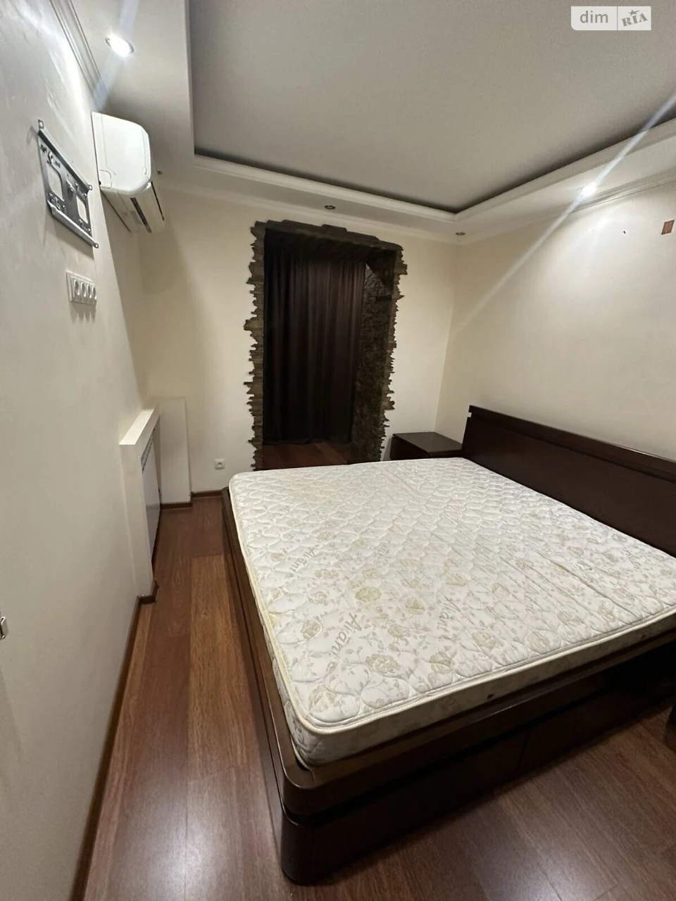 For Sale: Apartment