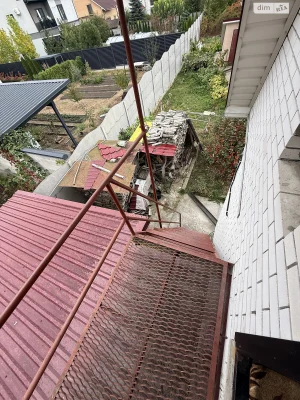 Long-Term Rental - Part of a House - Hnivanse shose