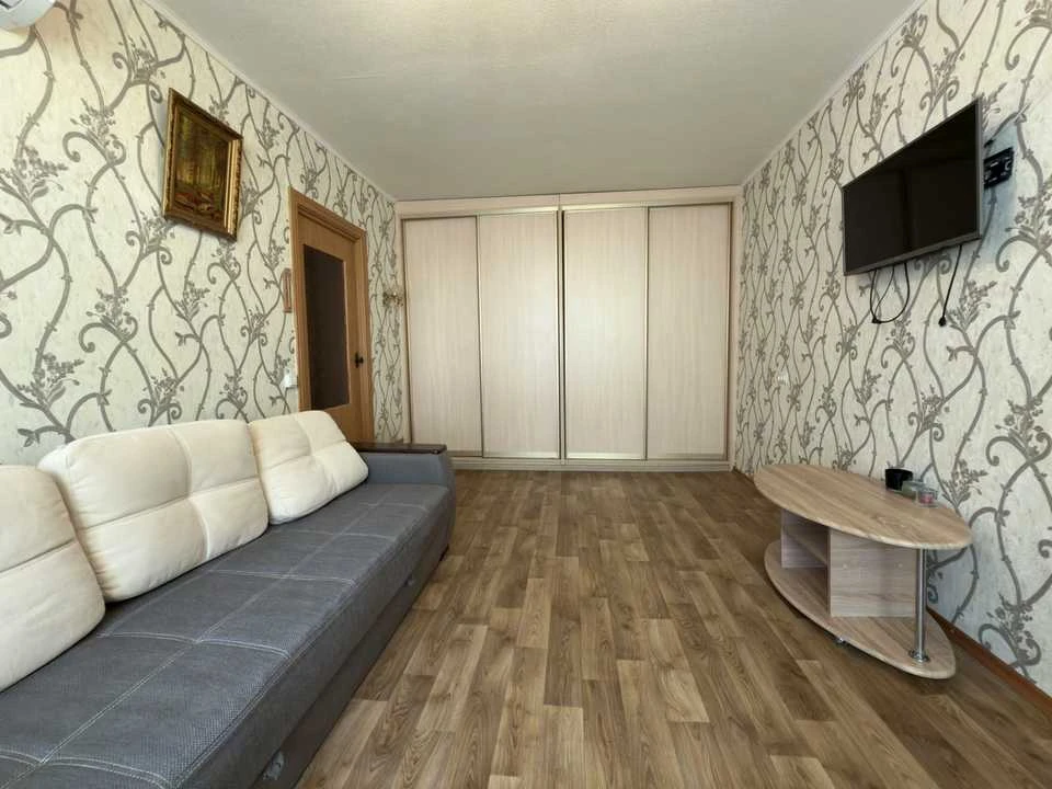 Apartment. Kyiv, Lubomira Guzara prospekt.