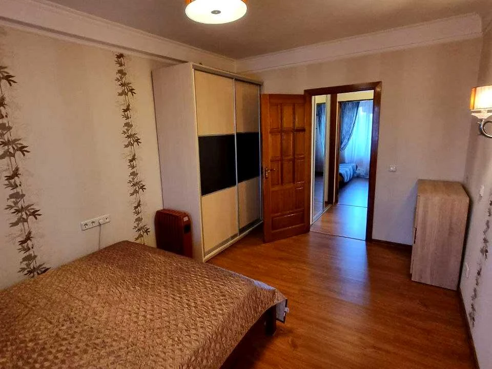 Apartment. Borchazhyvs'ka Street, Kyiv