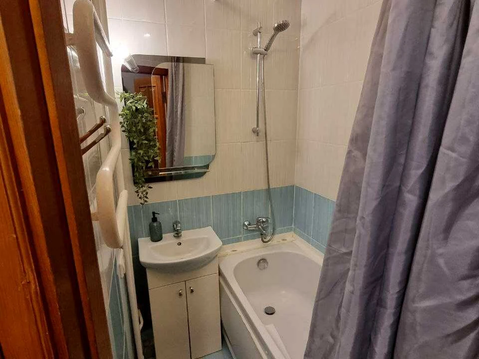 Apartment. Borchazhyvs'ka Street, Kyiv