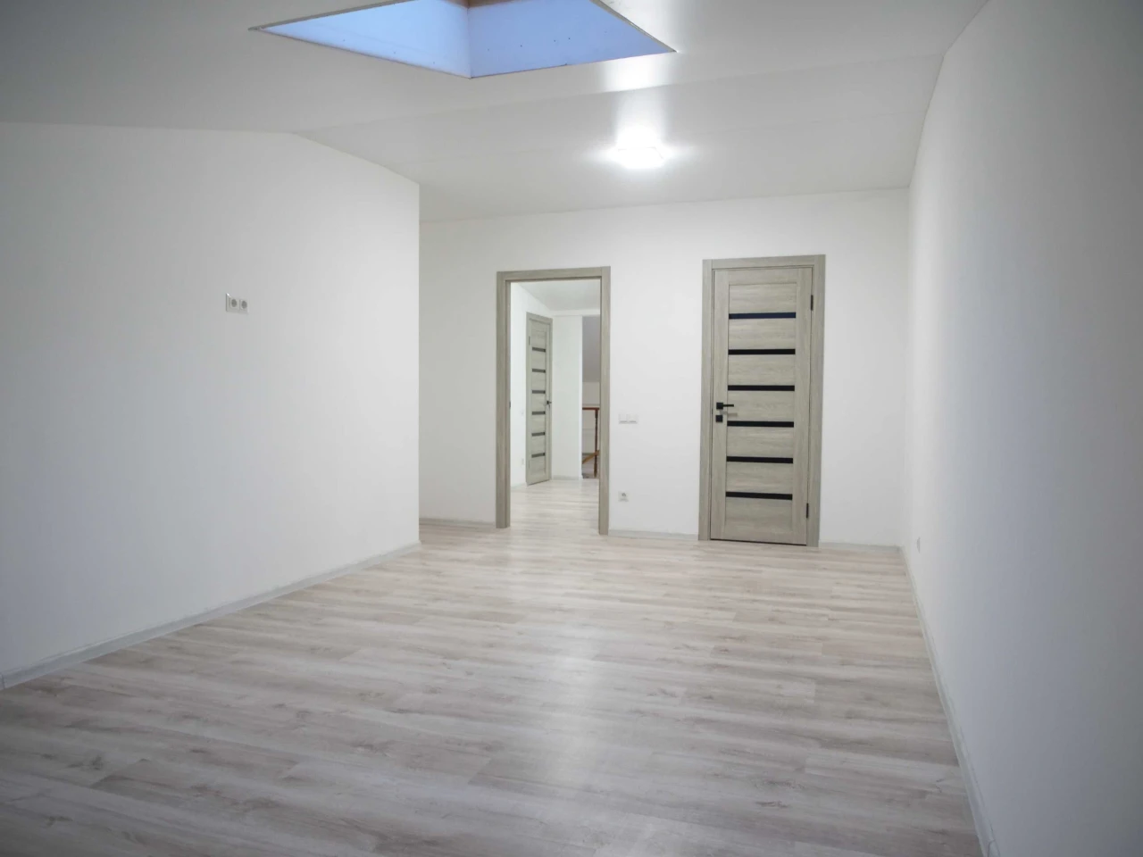 OWNER. 153 sq. m with parking. Kulikivska Street