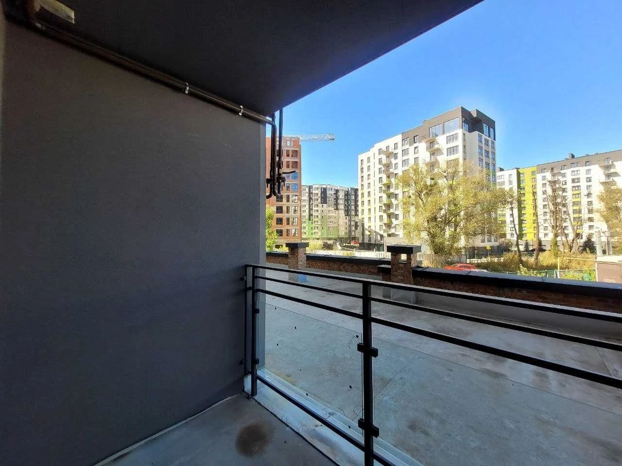 Sale of a 2-bedroom apartment near the RIVER, complex "Videnjski"
