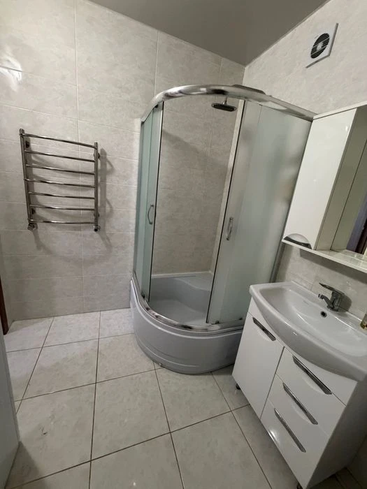 Продажа квартиры 2 км на ЖК Семейный.