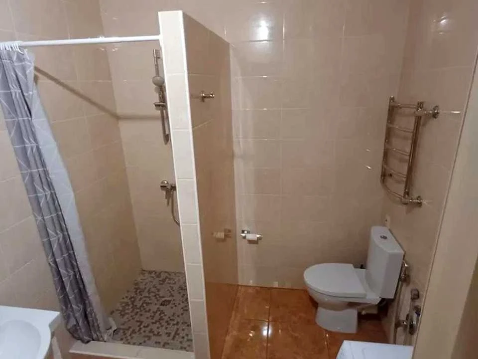 Apartment. Zadorzhnyi Prospekt, Kyiv