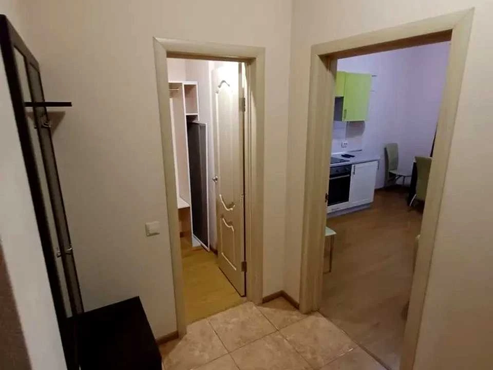 Apartment. Zadorzhnyi Prospekt, Kyiv