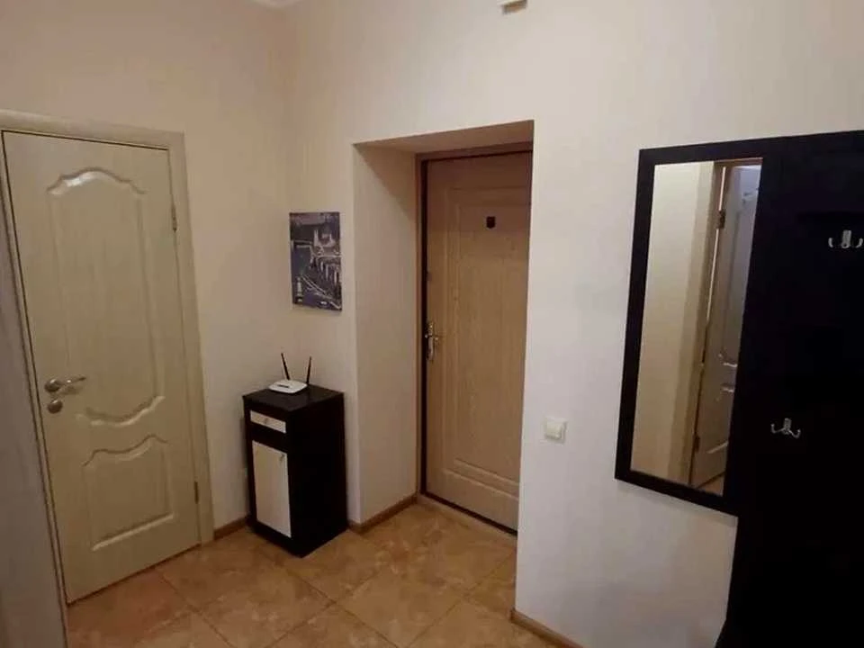 Apartment. Zadorzhnyi Prospekt, Kyiv