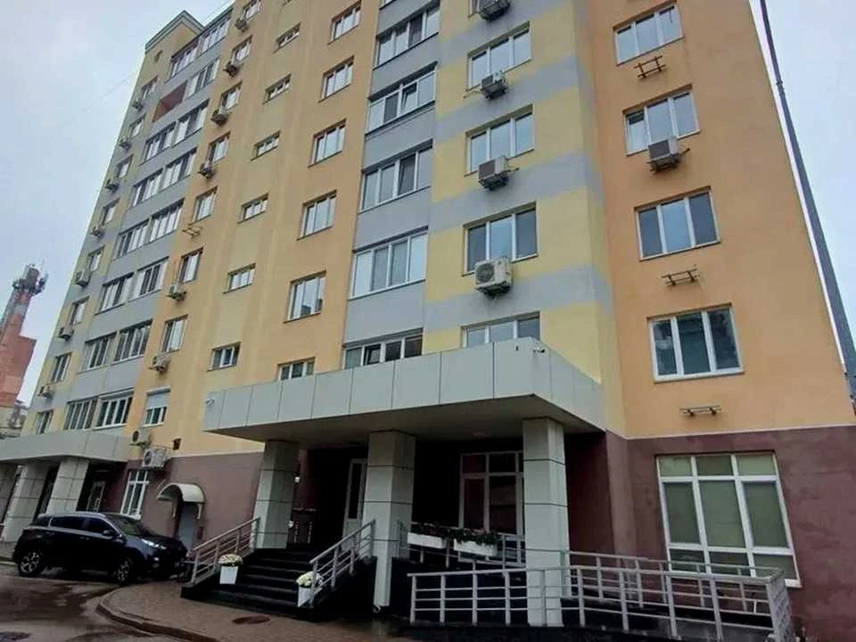 Apartment. Zadorzhnyi Prospekt, Kyiv