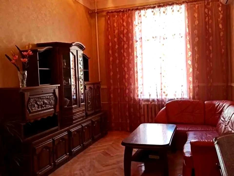 Квартира. Киев, улица Бассейна