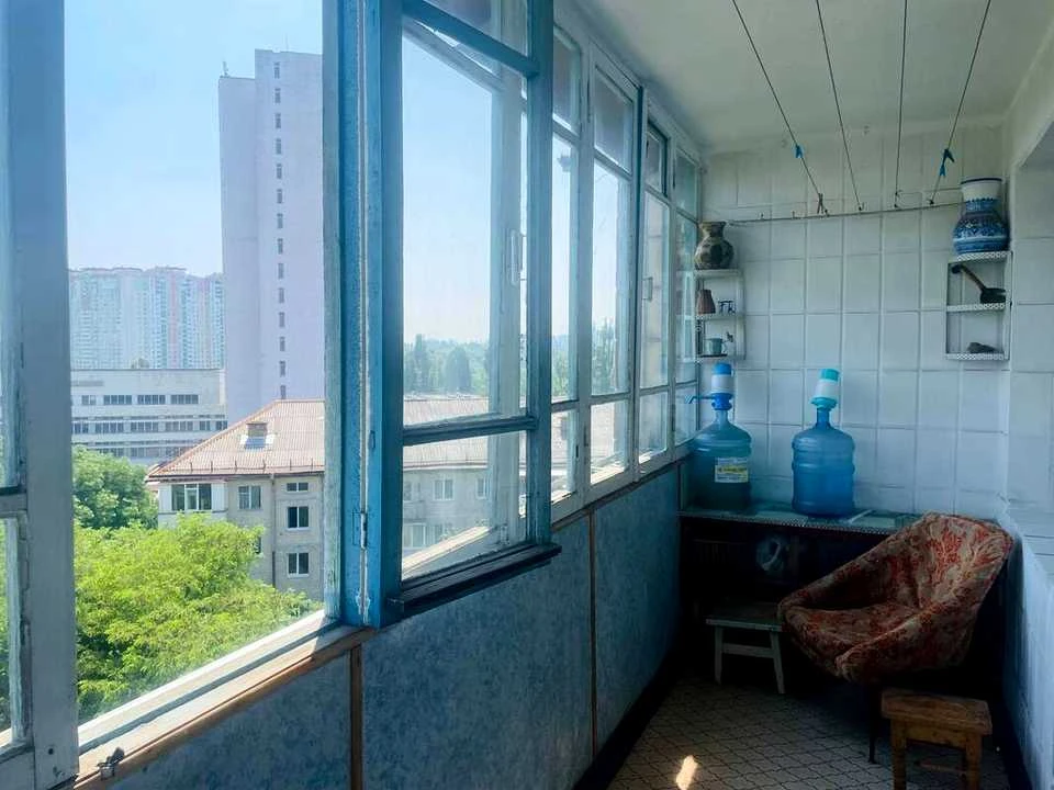 Apartment. Lubomir Guzar Prospect, Solomyany District, Kyiv
