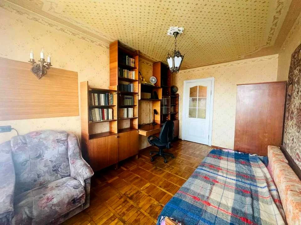 Apartment. Lubomir Guzar Prospect, Solomyany District, Kyiv