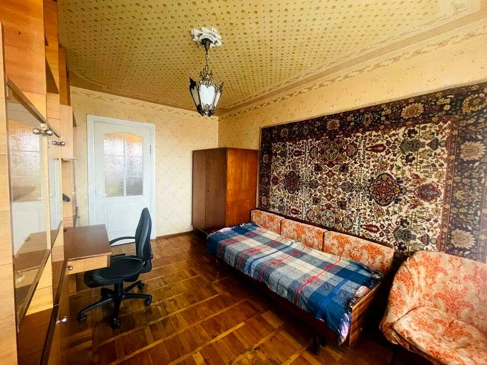 Apartment. Lubomir Guzar Prospect, Solomyany District, Kyiv