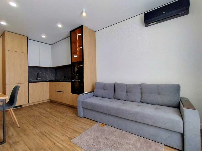 Квартира. Киев, Варшавский 2, 2