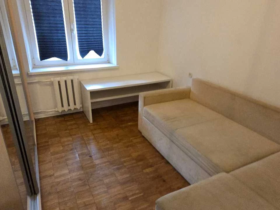 Квартира. Київ, Мілютенка вул.