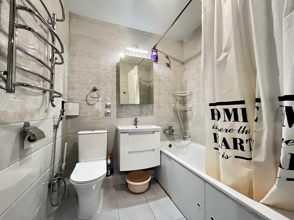 Apartment. Boris Hmyri st., Kyiv
