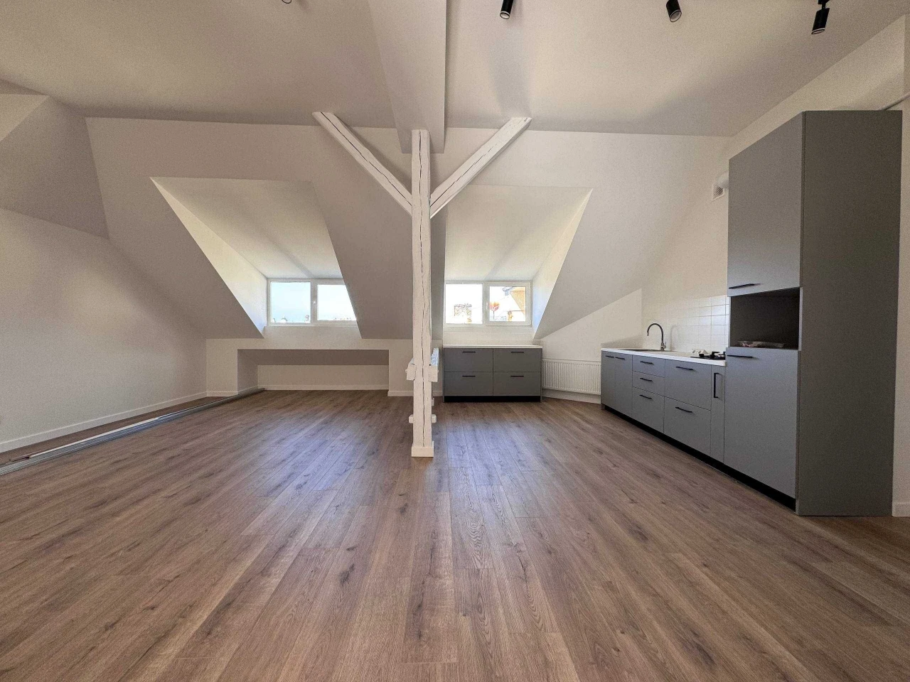Sale of a 4-room apartment in an Austrian house