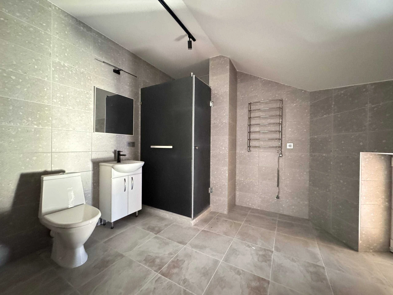 Sale of a 4-room apartment in an Austrian house
