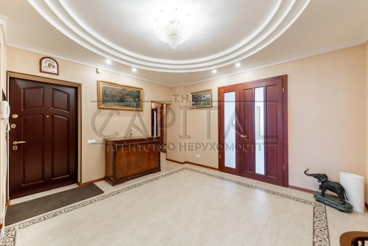 Продажа квартиры, ул. Коновальца Евгена, Печерск, Киев