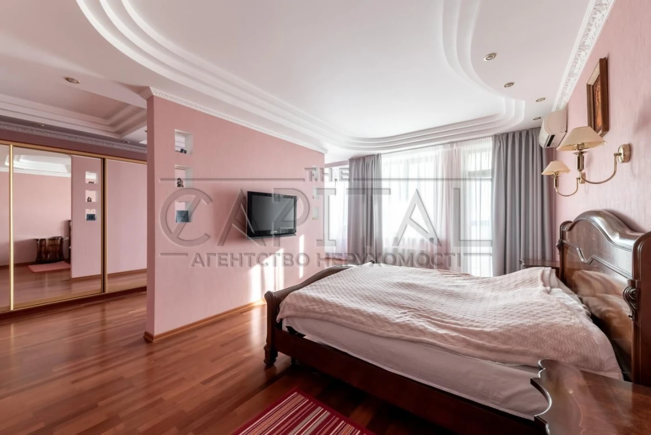 Продажа квартиры, ул. Коновальца Евгена, Печерск, Киев
