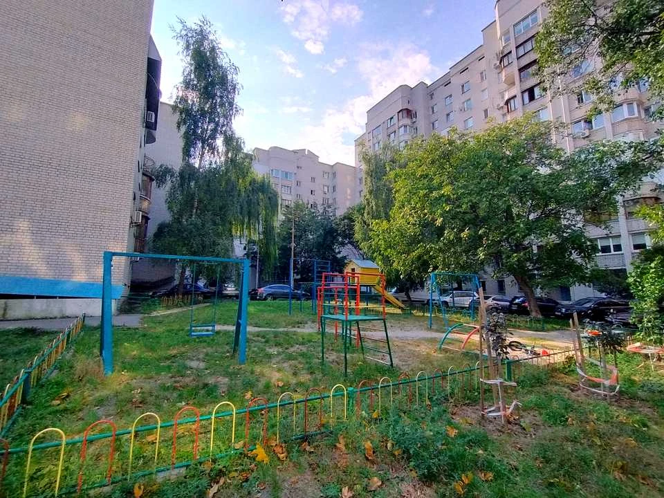 Квартира. Киев, улица Миколы Садовского