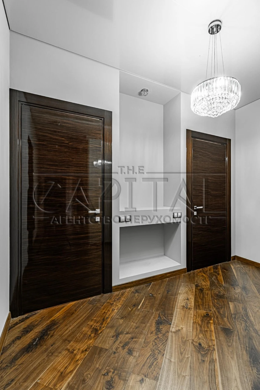Продаж квартири, ЖК Новопечерські Липки, Драгомирова, Верхог