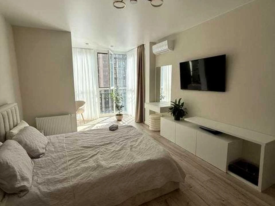 Apartment. Metrologichna st., Kyiv