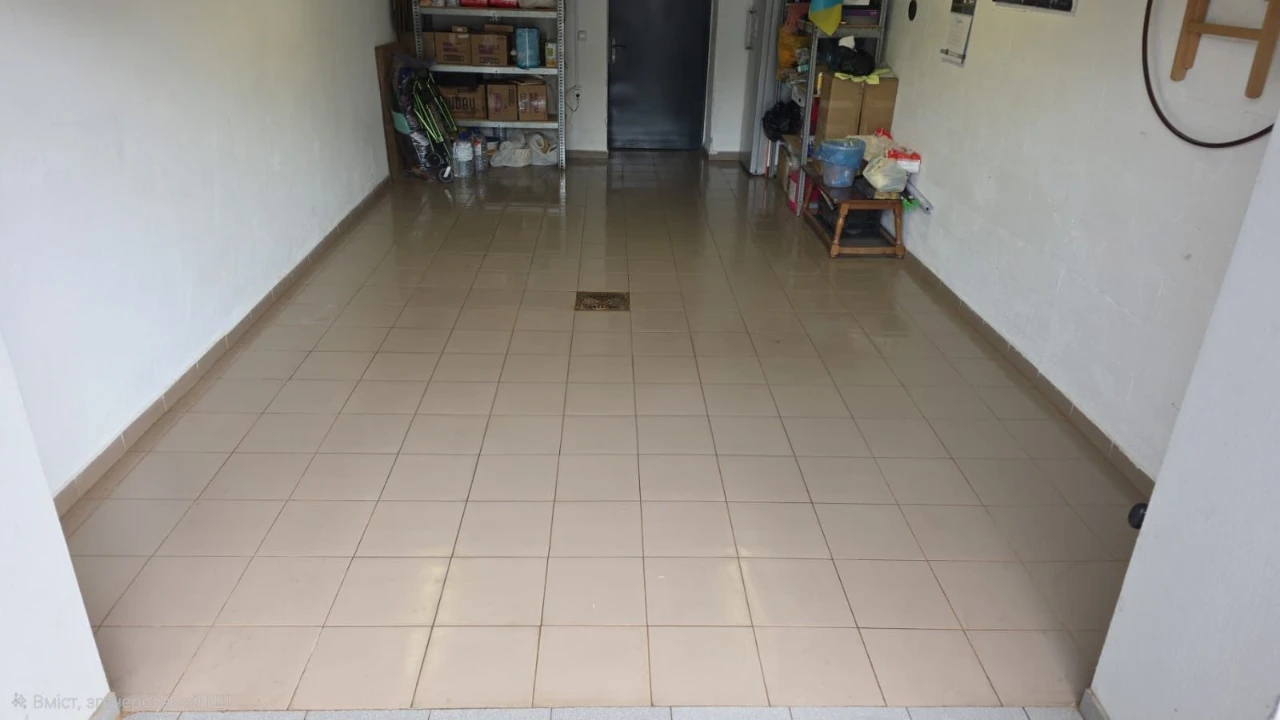 Garage for sale in the ЖК Вишневий, ул Національної Гвардії