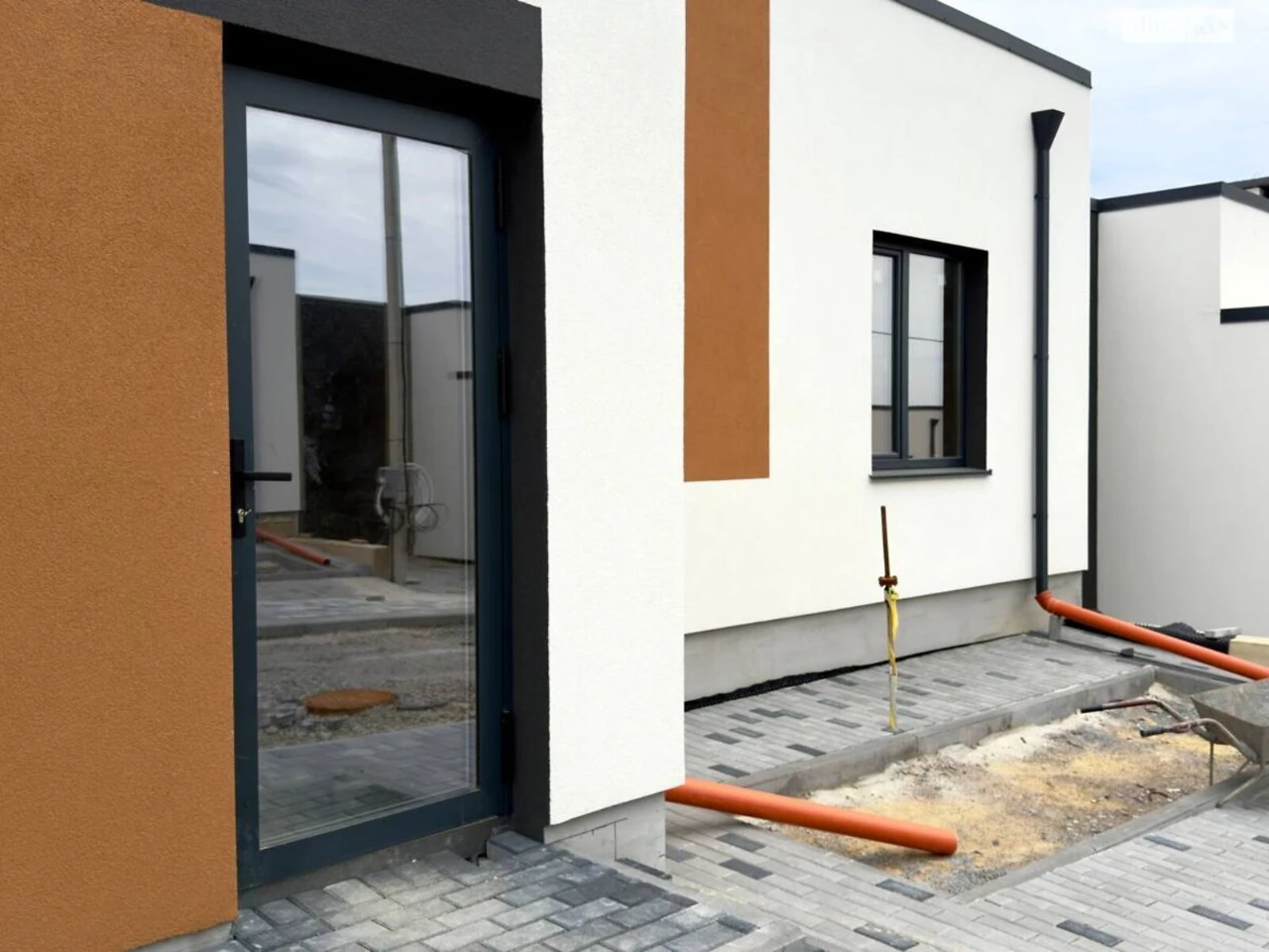 Townhouse for Sale - New Yard