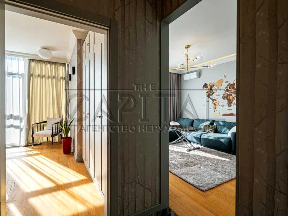 Apartment. Kyiv, Saperne Pole Street
