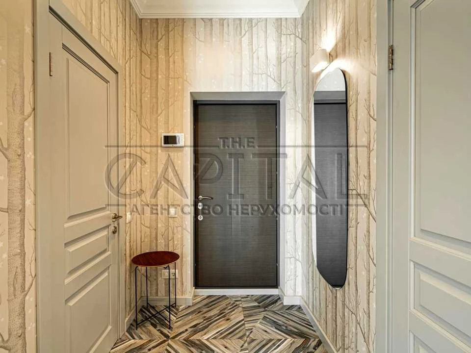 Apartment. Kyiv, Saperne Pole Street