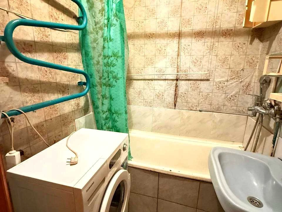 Apartment. Ivan Poluya Street, Lviv