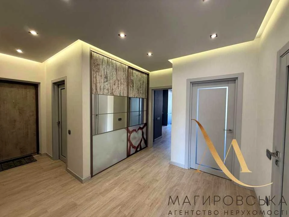 Apartment. Karl Miklosha st., Lviv
