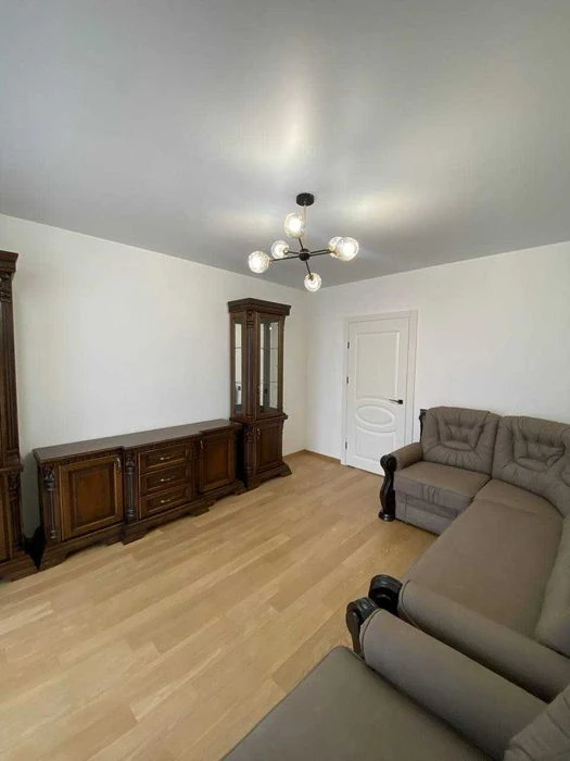 2-room apartment for sale in the residential complex "Lypky 2"