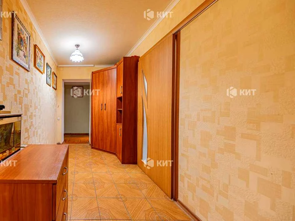 Apartment. Kharkiv, Lev Landau Ave. (50th anniversary of the USSR)