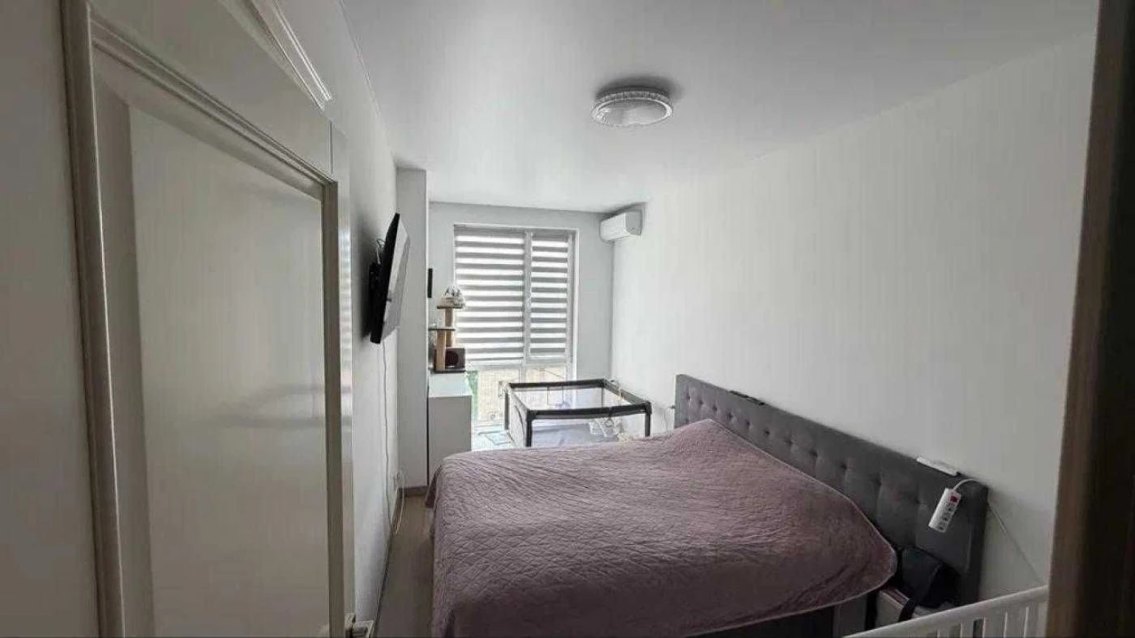 Sale of a 1-room apartment renovated in a new building on Perfetzky Street