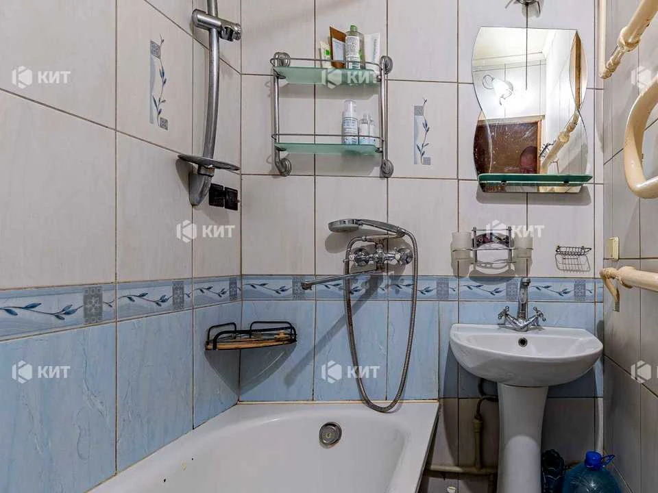Apartment. Kharkiv, Lev Landau Ave. (50th anniversary of the USSR)