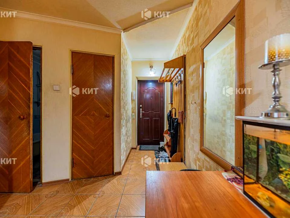 Apartment. Kharkiv, Lev Landau Ave. (50th anniversary of the USSR)