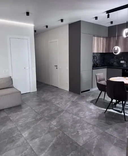 Продається 2-кімнатна квартира в ЖК Best House, жм. "Победа" 1