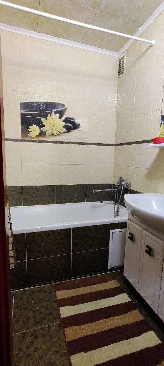 Продам 3-кімн. М. Цвєтаєвої 12 Троєщина з ремонтом!